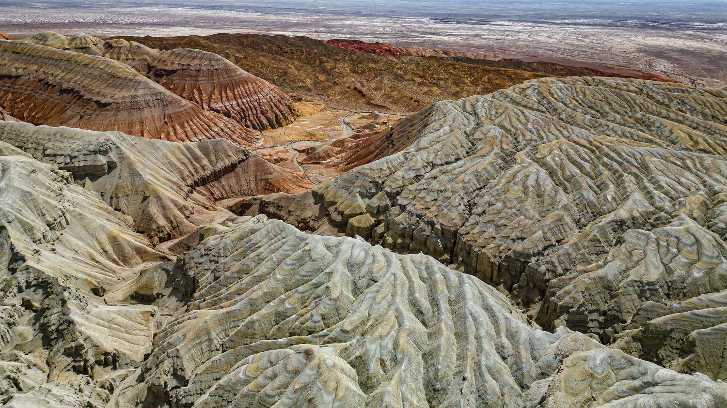 алтын-эмель, Евгений Дроботенко