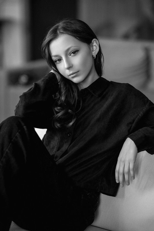 девушка, модель, портрет, фотосессия, студия, гламур, girl, model, young, portrait, творческий портрет, женский портрет, woman, young woman, glamour, постановка, постановочная фотография, fashion, чб, чёрно-белое фото, bw, blackandwhite, fine art Макрина фото превью