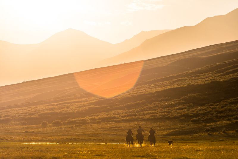 Tjan-Shan. Burhan river valley фото превью