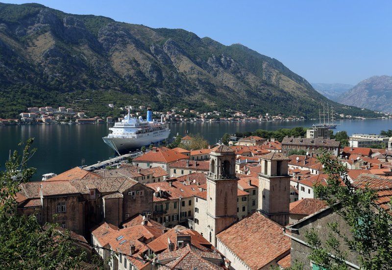 Поднимаясь над Котором фото превью