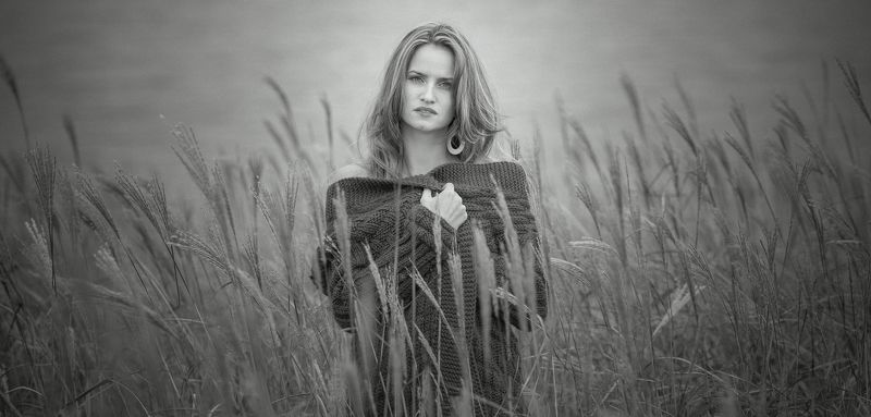 girl  in the field  russian  federation  spikelets  волосы  девушки  красивый  красота  портрет  серьги  Кардиган Marina фото превью