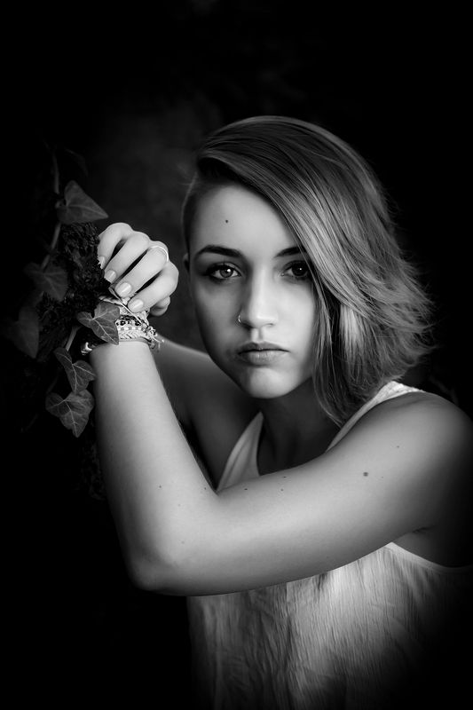 Ione. фото превью