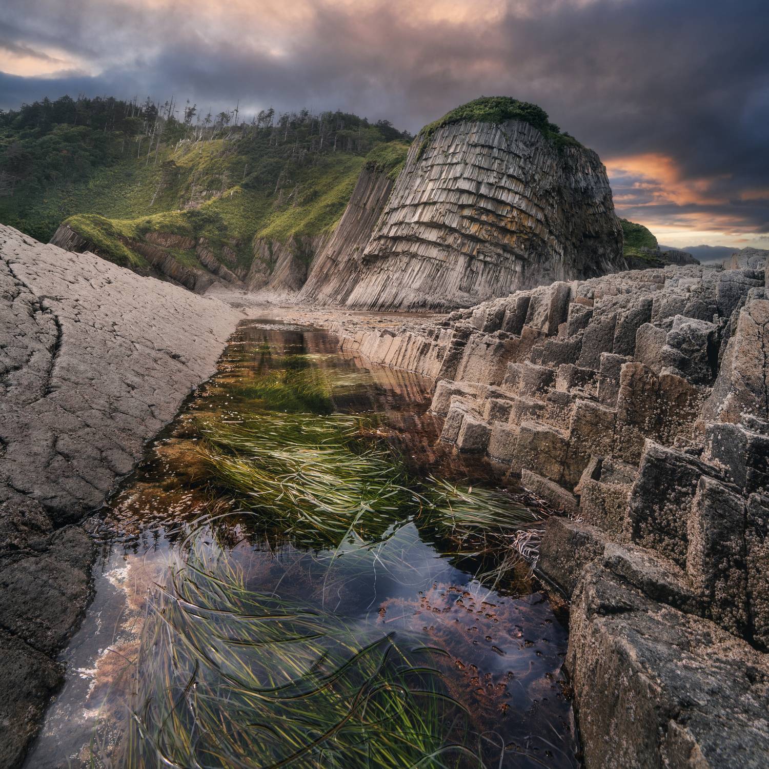 кунашир, мыс столбчатый ,курилы, круиз, море, скалы, закат, пейзаж, Садов Сергей