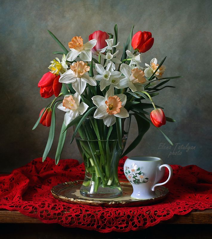 тюльпаны, нарциссы Весенний букет фото превью