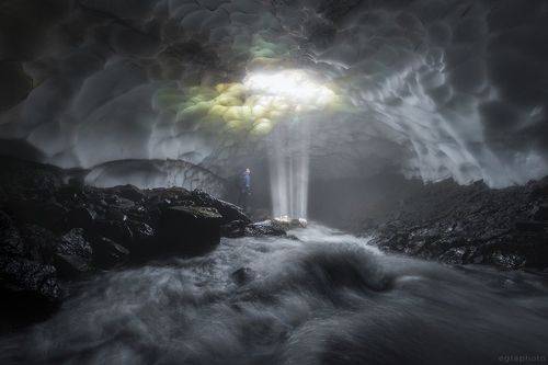 Камчатка - в леднике Мутновского