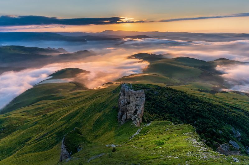 Замок в облаках фото превью