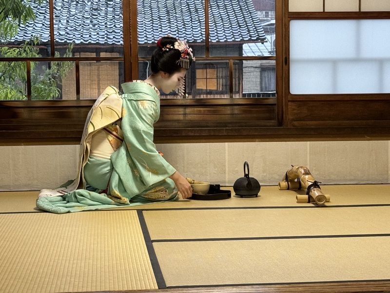 Чаепитие с гейшой фото превью