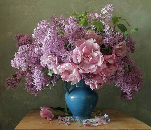 Цвела сирень так нежно и красиво