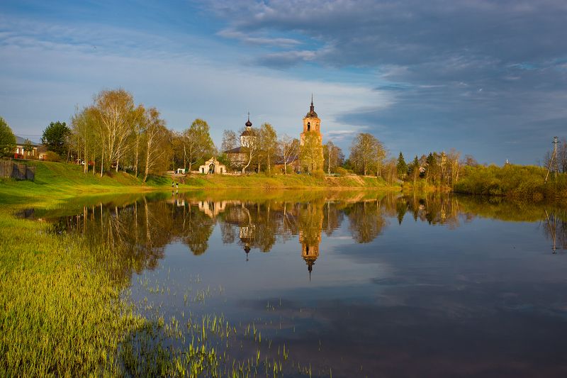 прилуки, вологда, река, церковь, храм, весна Весенний вечер у реки в Прилуках фото превью