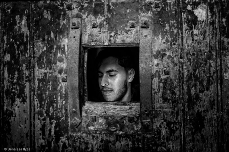 Prison window фото превью