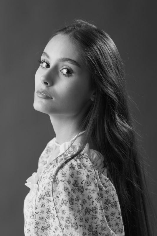 портрет, девушка, чёрно-белое, юность, красота, beauty, girl,b&w,portrait, Дарья фото превью