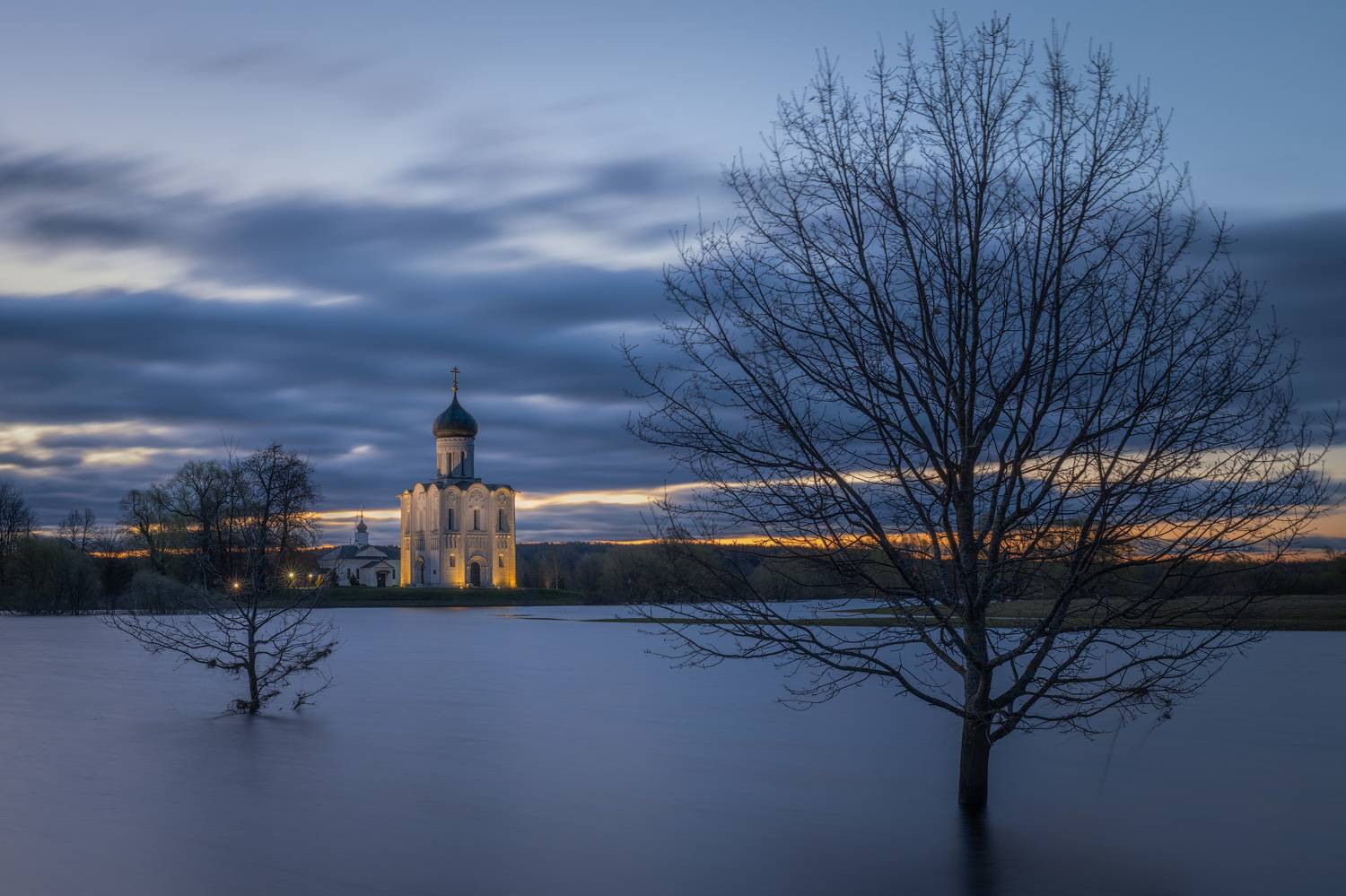 , Виктор Иванов