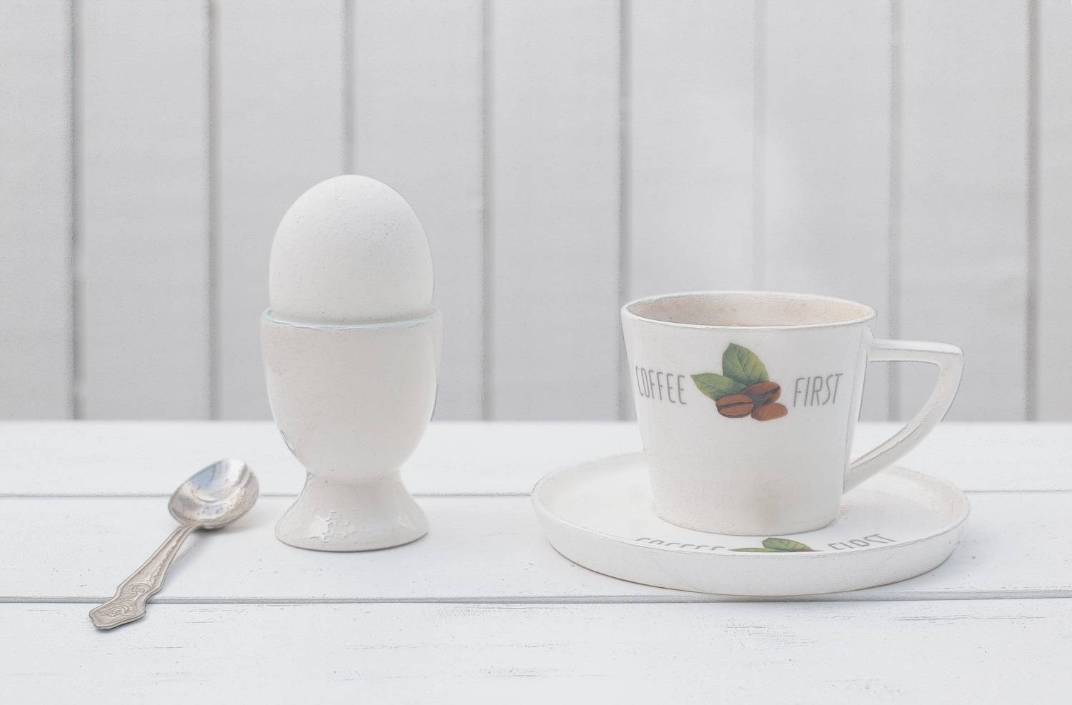 белый на белом, натюрморт, на белом фоне, кофе, яйцо, Стасов Виталий