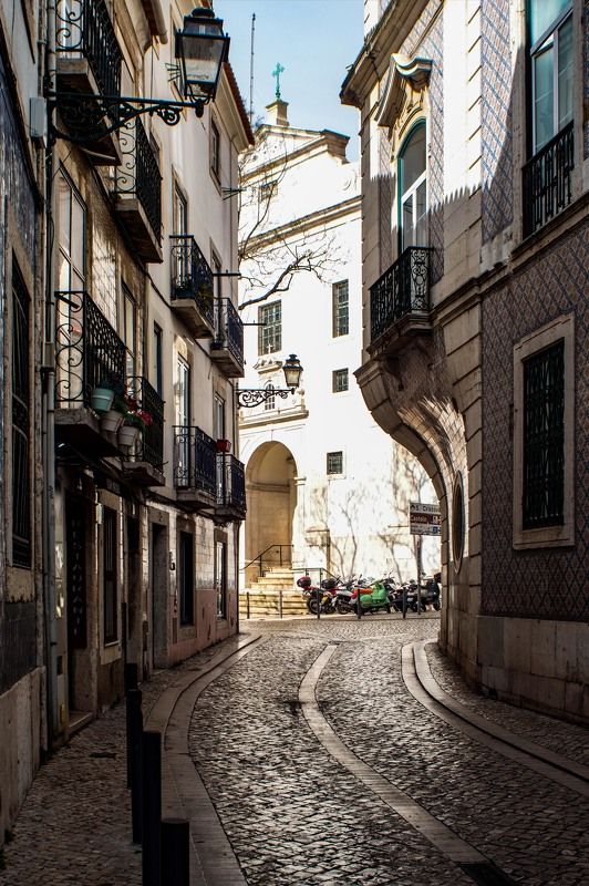 Lisbon - Mouraria фото превью