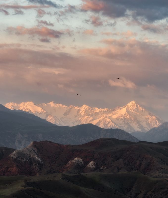 Розовый вечер. Туя-Муюн. Кыргызстан фото превью