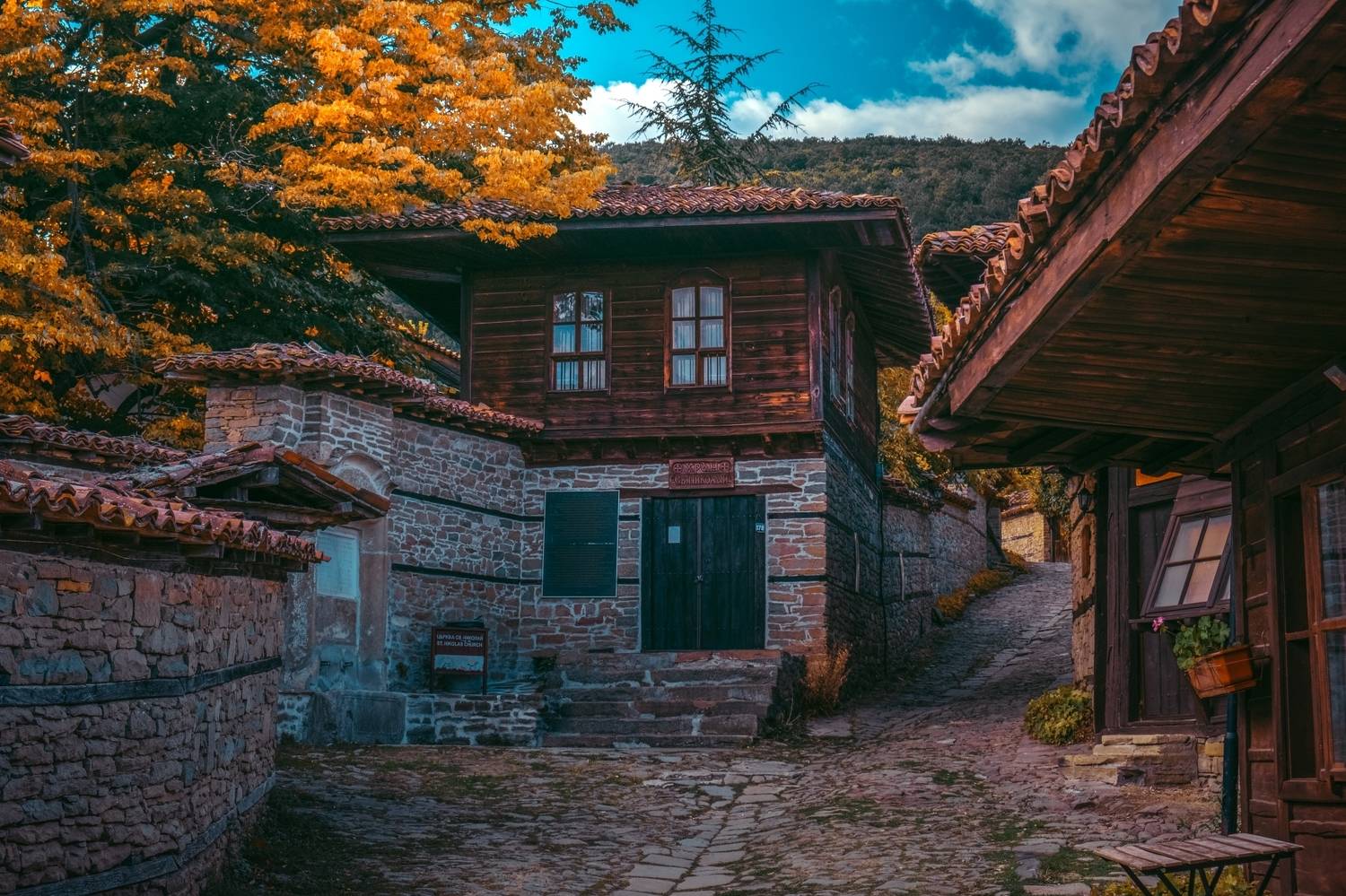 zheravna,bulgaria,travel,nature,house,light,history,green,orange, Алексиев Борислав