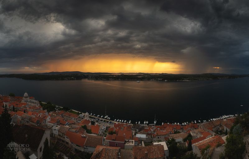 town,city,panorama,panoramic,summer,croatia, Panorama over Sybenik, Croatia фото превью