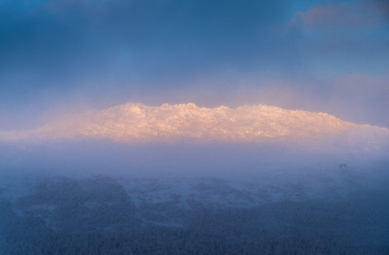 Урал, Северный Урал, горы, снег, Конжаковский камень, Казанский камень, Сухогорский камень Снежные хребты Урала фото превью