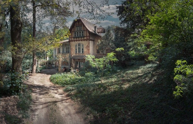 Домик в лесу фото превью