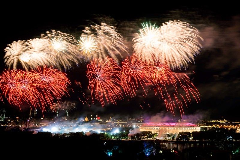 #москва Праздничный салют в День Победы - 9 мая 2024г. фото превью