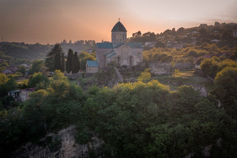 Bagrati Cathedral At Sunset фото превью