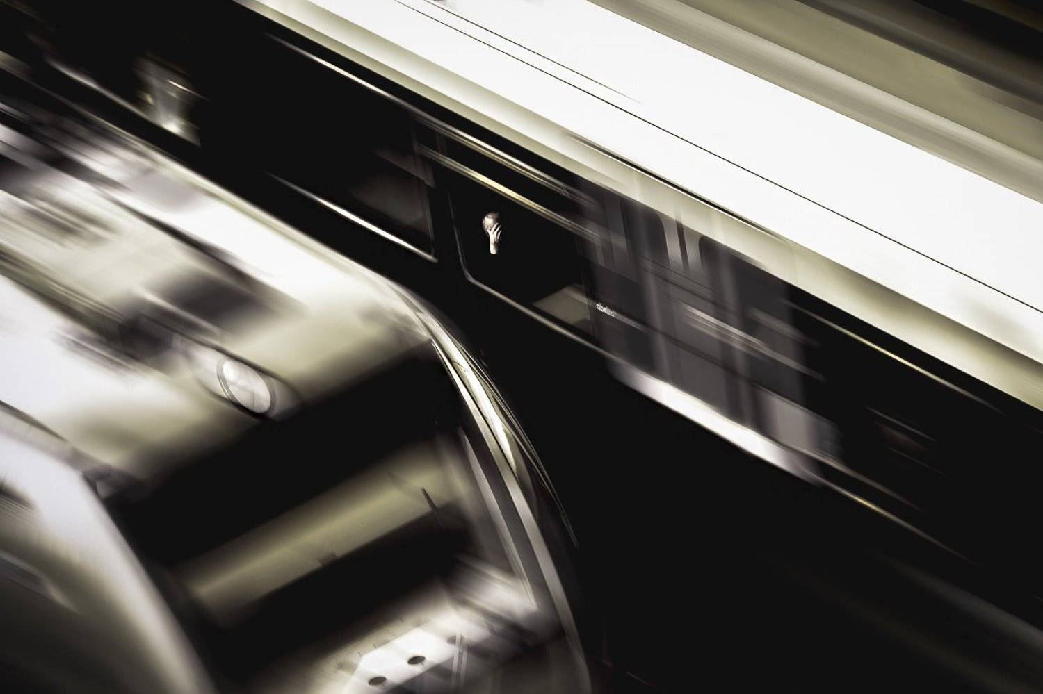 поезд, ожидание, черный ,черно-белый, покрыта ,лицо ,жанр, рука, жизнь, человек, философия, реальность, отражение, скорость, белый,train, anticipation, black ,black and white, covered ,face ,genre, hand, life, man, philosophy, reality, reflection, speed,, Сергей Нестеров
