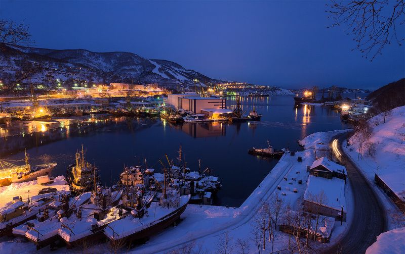 Зимний вечер в бухте фото превью