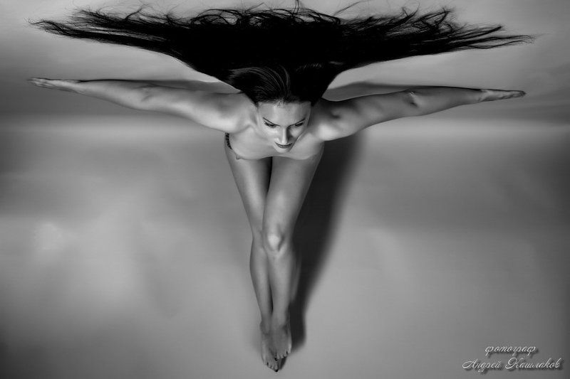 Притяжение фото превью