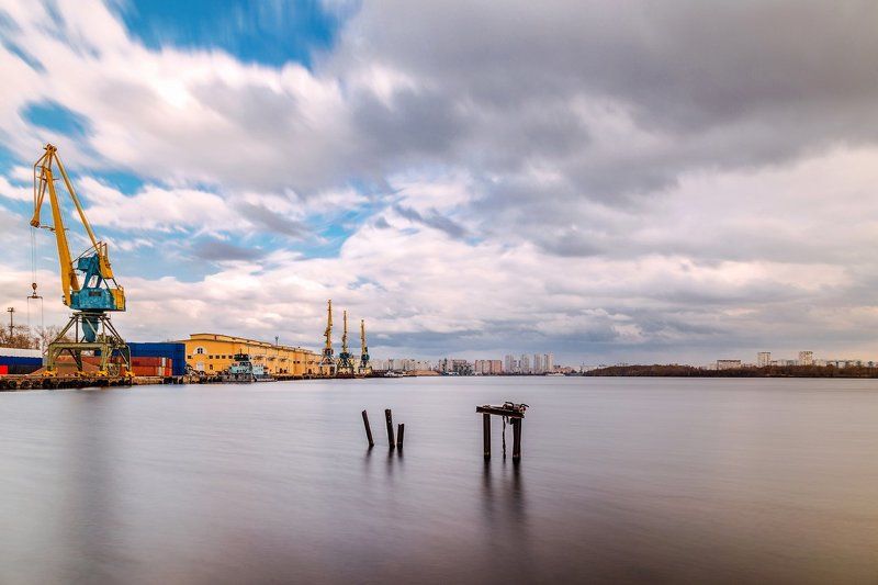 Городской пейзаж, Кожуховский затон, Москва Кожуховский затон фото превью