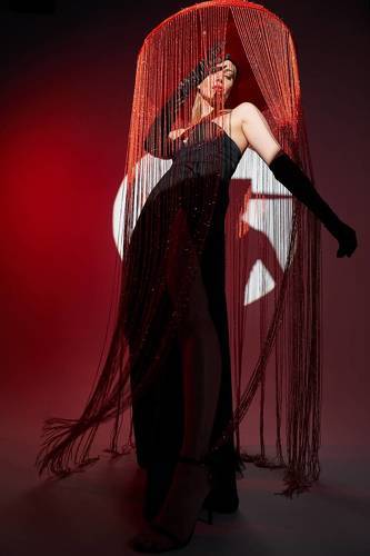 Елена в шляпе