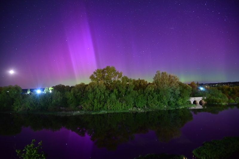 nikon никон Z5 nature весна фотография красота фото world северное сияние aurora полярное astronomy астрономия река небо звезды огни river sky lights moon луна месяц май may  фото превью