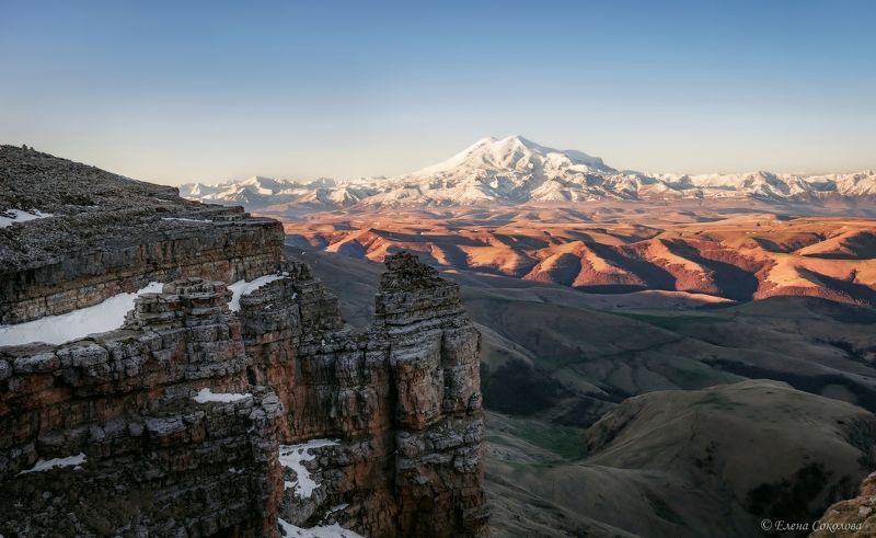бермамыт, эльбрус, амфитеатр, горы, весна, май, туризм, путешествие, утро, рассвет, карачаево-черкессия, кавказ Амфитеатр фото превью