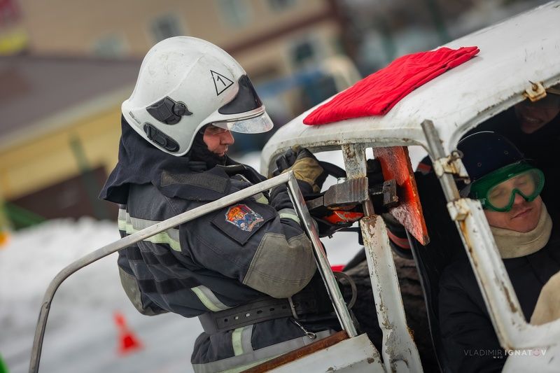 Соревнований по проведению аварийно-спасательных работ при дорожно-транспортных происшествиях фото превью
