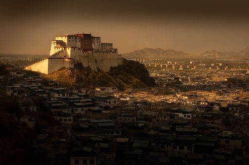 Дзонг в Шигадзе