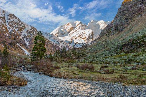 Ущелье реки Кичкинекол