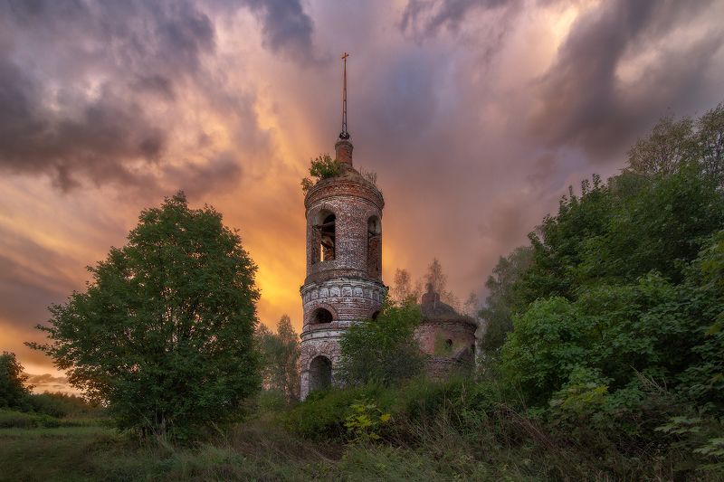 церковь, пейзаж, небо, лето, гроза *** фото превью