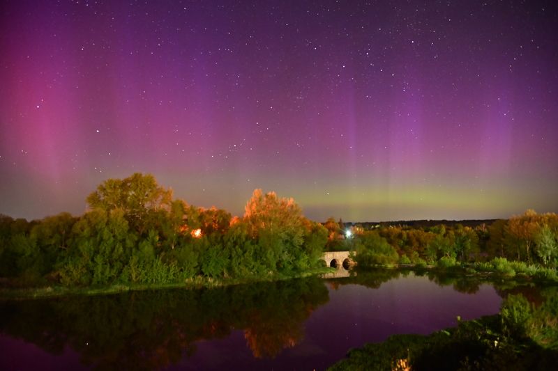 nikon никон Z5 nature весна фотография красота фото world северное сияние aurora полярное astronomy астрономия река небо звезды огни river sky lights moon луна месяц май may  фото превью