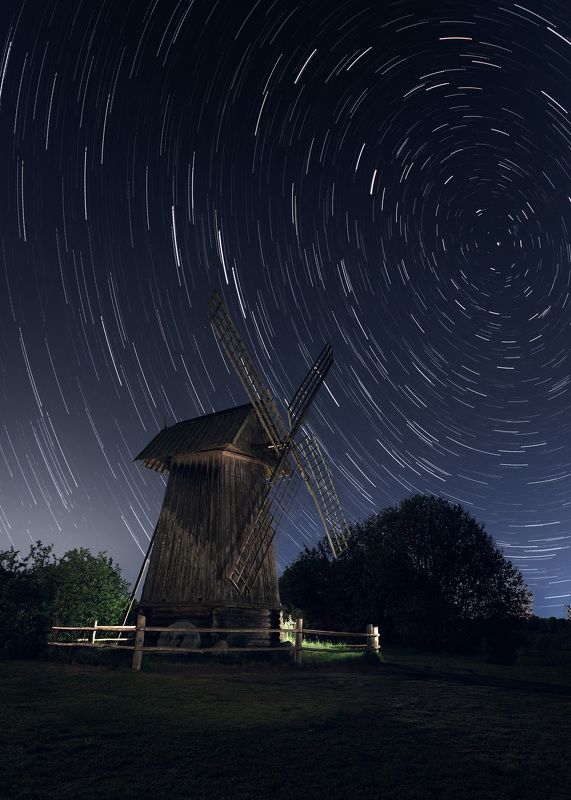 Она вертится! фото превью