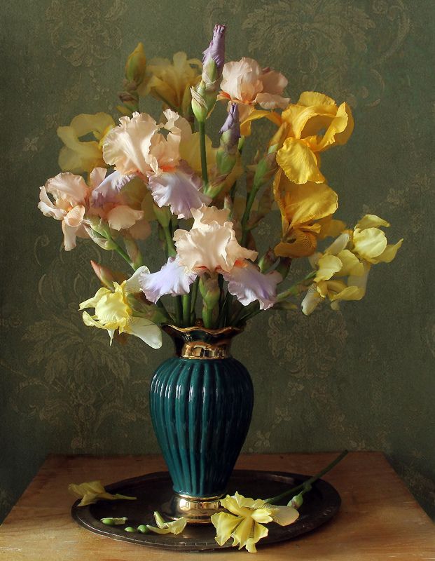 натюрморт, цветы, садовые цветы, весна, марина филатова, ирисы Изысканно-волшебные цветы фото превью