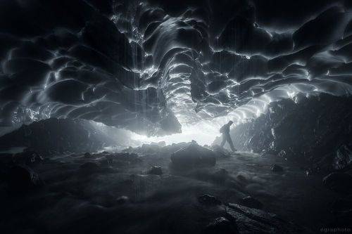 Потолок ледяной...