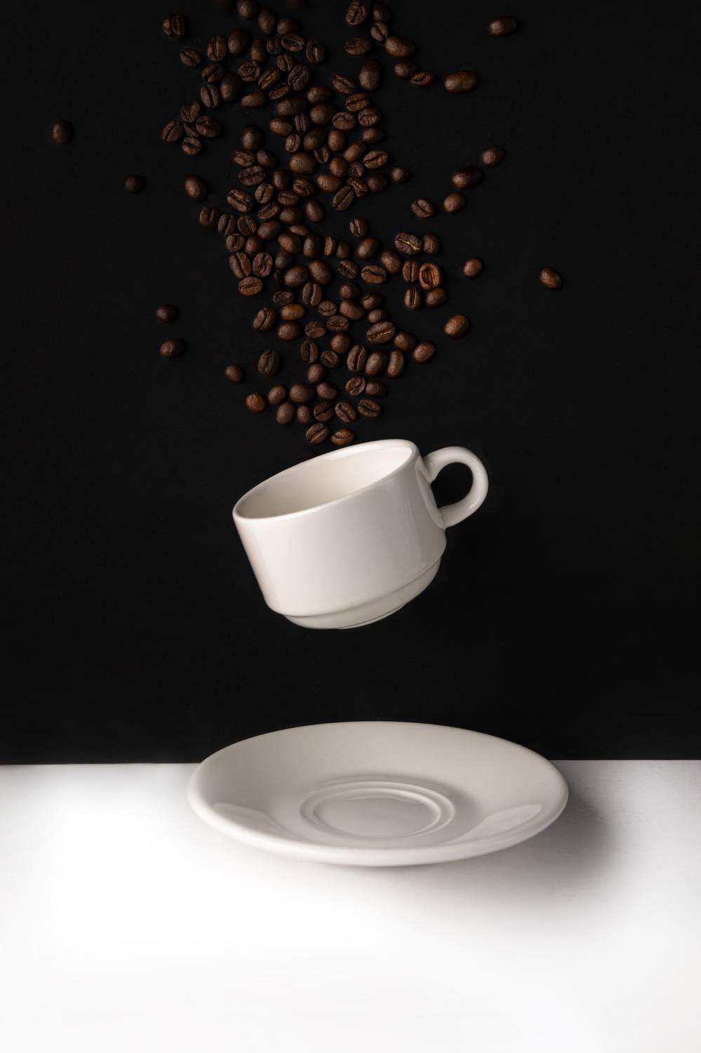 Левитация, кофе, чашка кофе, Щеглов Дмитрий