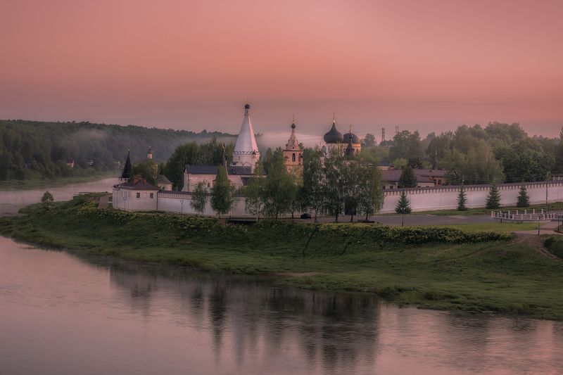 Старица фото превью