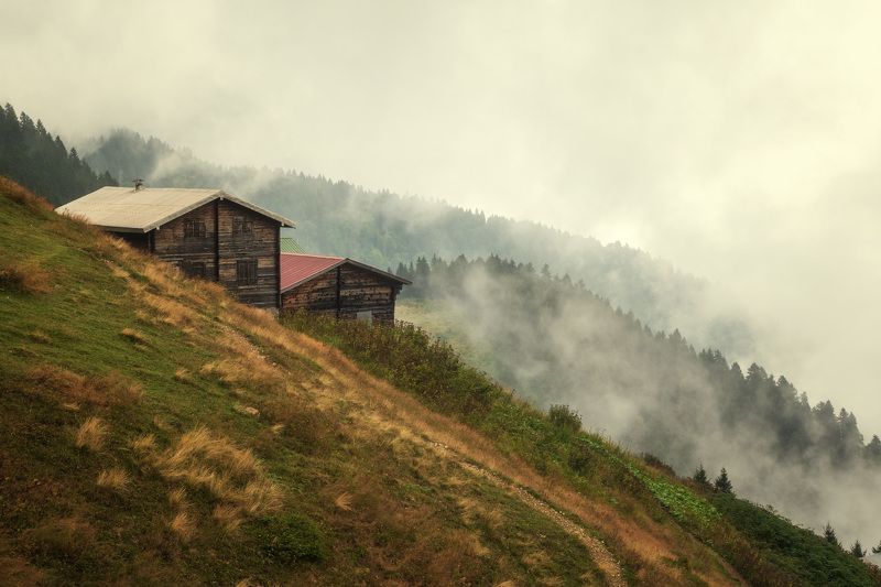 Туман в горах фото превью