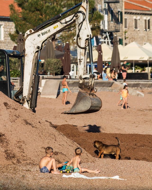 children, kids, game, play, beach, summer, truck , excavator, street Games for grown ups фото превью
