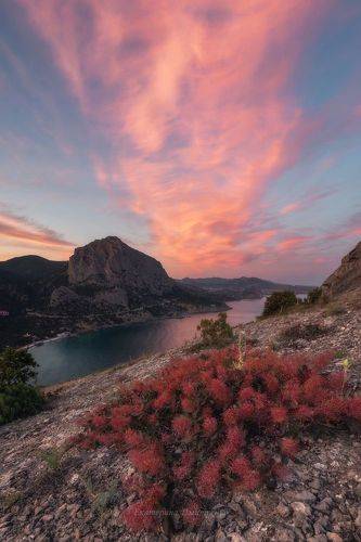 Красочный закат на Коба-Кая