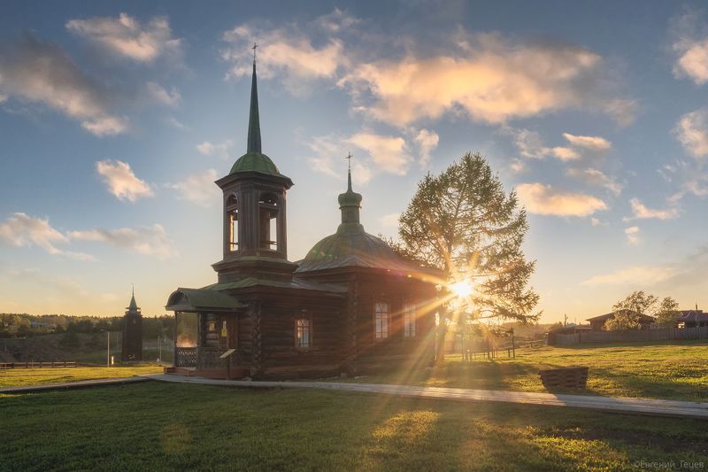 пейзаж, россия, урал, часовня, рассвет Новый день фото превью