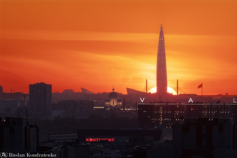 санкт-петербург, закат, лахта-центр, лахта, небоскреб, прострел, зенит арена, вантовый мост, зсд, троицкий собор, композитная фотография, time blending Закат над Санкт-Петербургом фото превью