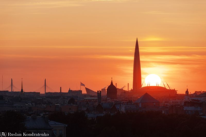 санкт-петербург, закат, лахта-центр, лахта, небоскреб, прострел, зенит арена, газпром арена, казанский собор Закат над Санкт-Петербургом фото превью