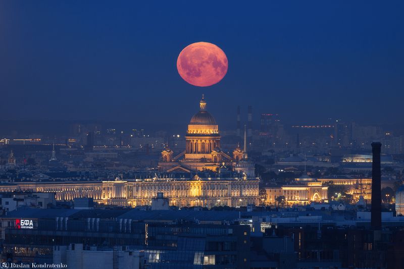 санкт-петербург, луна, полнолуние, восход луны, прострел, исаакиевский собор, исаакиевский, церковь, екатерининская церковь, мост бетанкура Луна над Исаакиевским собором фото превью