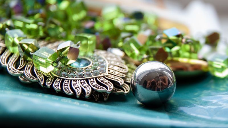 портрет, эмоции, натурализм, украшения, пейзаж, детализация, стиль, женщины, красота, экспрессия  фото превью